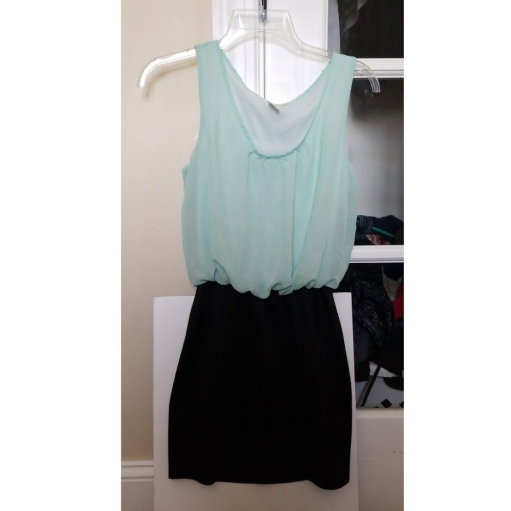 Short dress